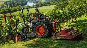 Fendt 200 Vario V/F/P traktorin ohjaamon tasainen lattia tarjoaa runsaasti jalkatilaa ja helpottaa traktoriin nousemista ja siitä poistumista.