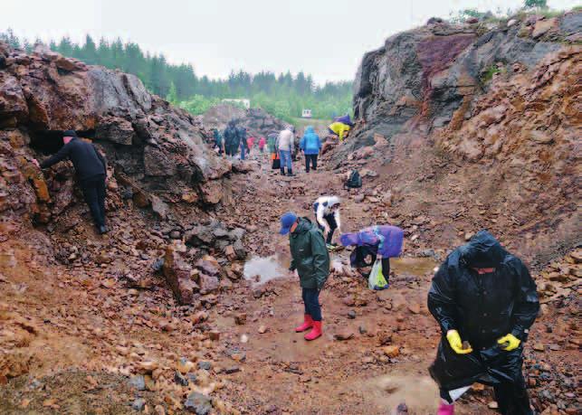 sekä lauantaina Lappeenrannassa järjestettyihin kivi-, ja kädentaitomessuihin. Niistä tarkemmin Mineralian seuraavassa numerossa.