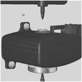 5 Moduulien irrotus ja vaihto 5.3 UV 7 Liitä RJ45-liitin uuteen UV-monitoriin.