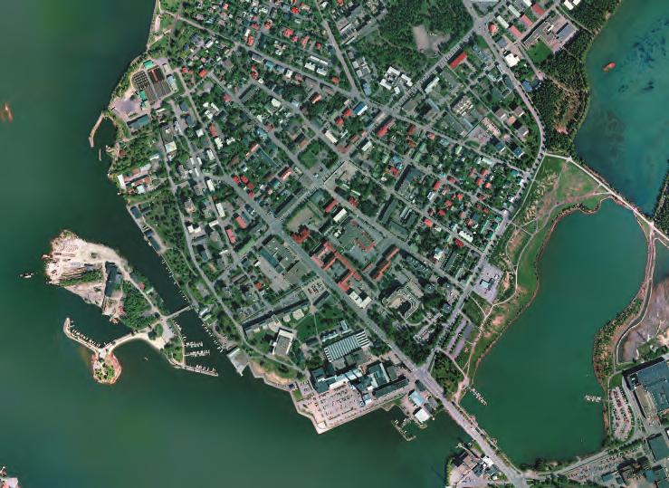 Ilmakuva Palosaaren eteläosasta vuodelta 2006. Vaasan kaupunkisuunnittelu. Ensimmäiset kerrostalot nousivat puutalokortteleiden keskelle 1950-luvun puolivälissä.