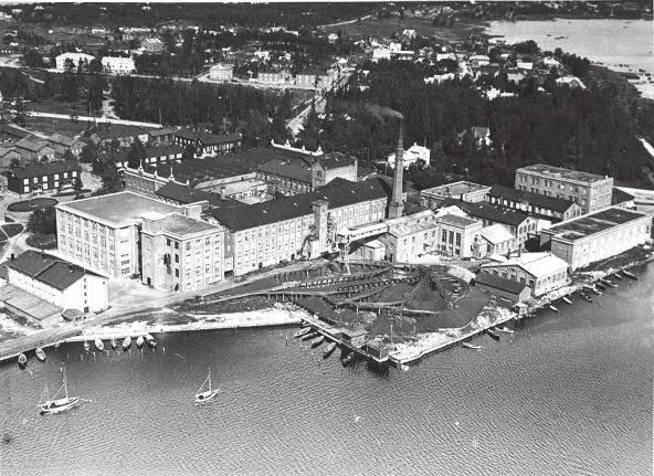 Ilmakuva puuvillatehtaan alueesta 1930-luvulta. Pohjanmaan museon kuva-arkisto. miksi kutsuttu asuinkortteli ja 1920-luvulla vielä Kapteeninkadun pohjoispuolelle Kapernaum.