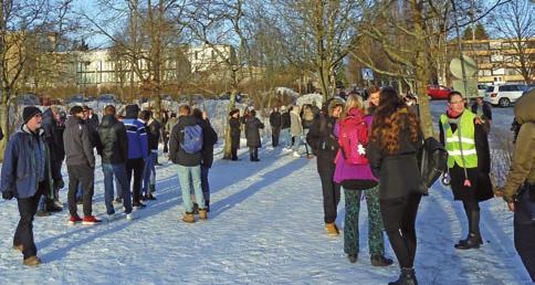 TULOKSELLISTA TOIMINTAA LÖNSAM VERKSAMHET REWARDING ACTIVITIES OPISKELIJAKUNTA VAIKUTTI ASIOIHIN JA NUORTEN ÄÄNI KUULUI Point Collegen opiskelijakunta oli mukana vaikuttamassa asioihin ja