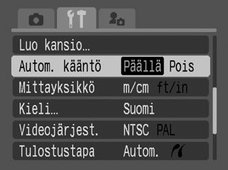 Automaattisen kääntötoiminnon asettaminen Kuvaustila Toistotila Kamerassa on suunta-anturi, joka havaitsee, jos kuva otetaan pystysuorassa olevalla kameralla, ja kääntää kuvan automaattisesti