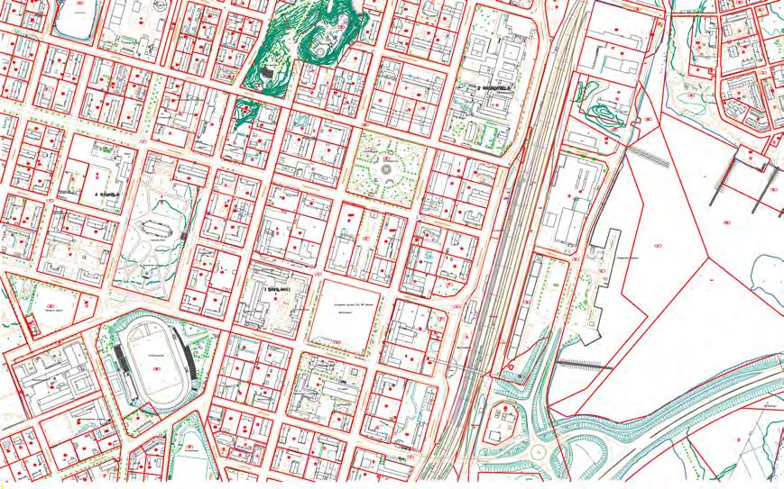 35 4.2.2 Kantakartta-aineisto Toisena osa-aineistona oli käytössämme kaupungin kantakartta-aineistoa (kuva 29). Tämän olimme tilanneet kaupungin omassa MicroStationin dgn-formaatissa. KUVA 29.