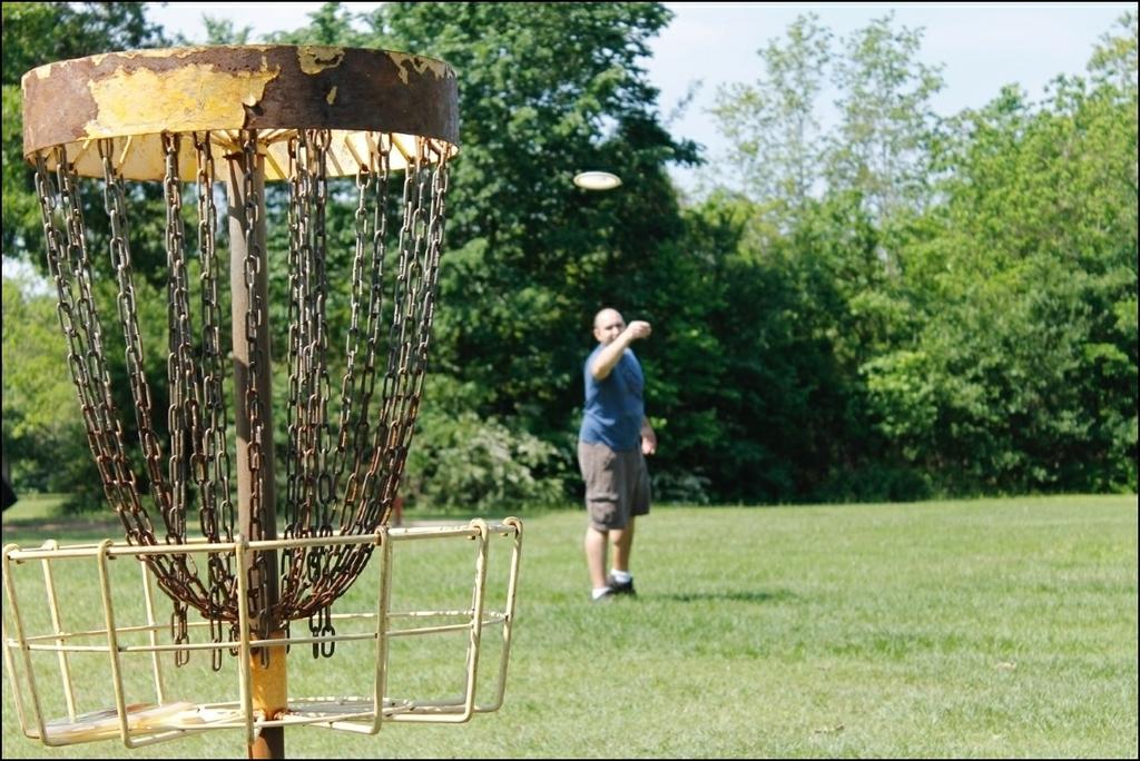 Yrittäjät väylällä! Lähdepä yrittäjänpäivän kunniaksi frisbeegolfaamaan Julkujärven uudistetulle frisbeegolfradalle 5.9.2017 klo 18!