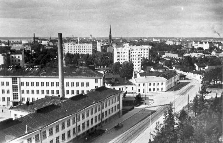 189 Edessä on Koivistonkatu, vasemmalla ammattikoulu. Taustalla näkyy kaupungin keskustaa.