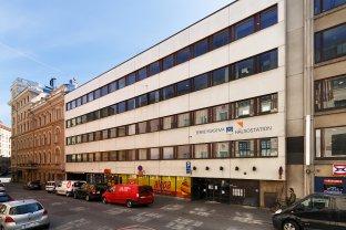 kerros 591 m² Satamakatu 3 Katajanokka 00160 HELSINKI http://tiloja.fi/toimitilat/291820 pohjakerros 242 m² Valmistuva kohde Realia Management Juha Kivelä p. 020 780 3776 juha.kivela@realiagroup.