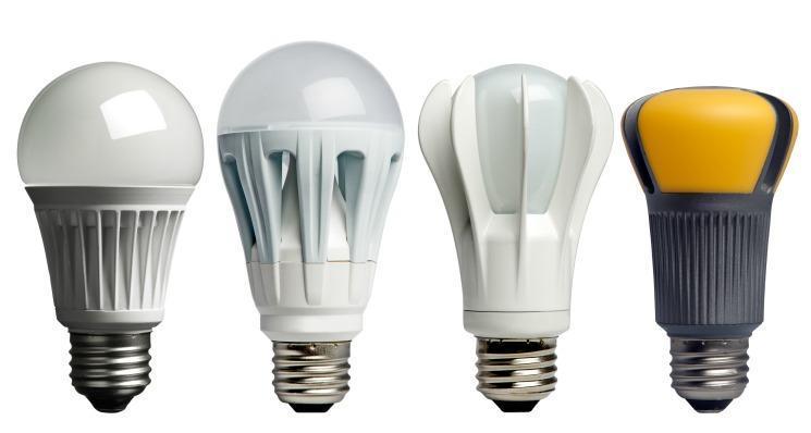 31 Tasajännitettä käyttävät LEDit tarvitsevat liitäntälaitteen toimiakseen, joita käsitellään enemmän luvussa 3.5.4.