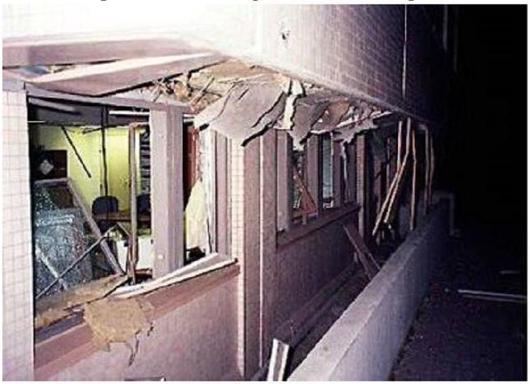 Vuonna 1997 Aarnion nimi löytyi sekä Sörnäisten vankilasta Tienhaaran sellistä että yhden ns. kostoliigan jäsenen kotoa poliisien tappolistan kärjestä.