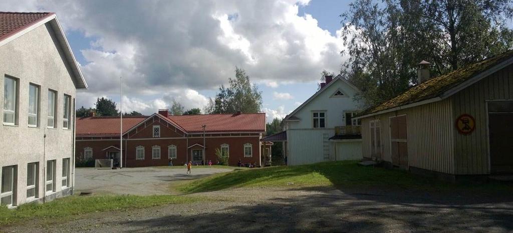 Sastamalan kaupunki 6 UOTSOLAN KOULUN ALUEEN (Uotsolan korttelin 6 osa) ASEMAKAAVAMUUTOS 5 2 3 4 8 1 5 Maakuntakaava Valtioneuvosto on vahvistanut Pirkanmaan 1. maakuntakaavan 29.03.2007 (KHO vahv.