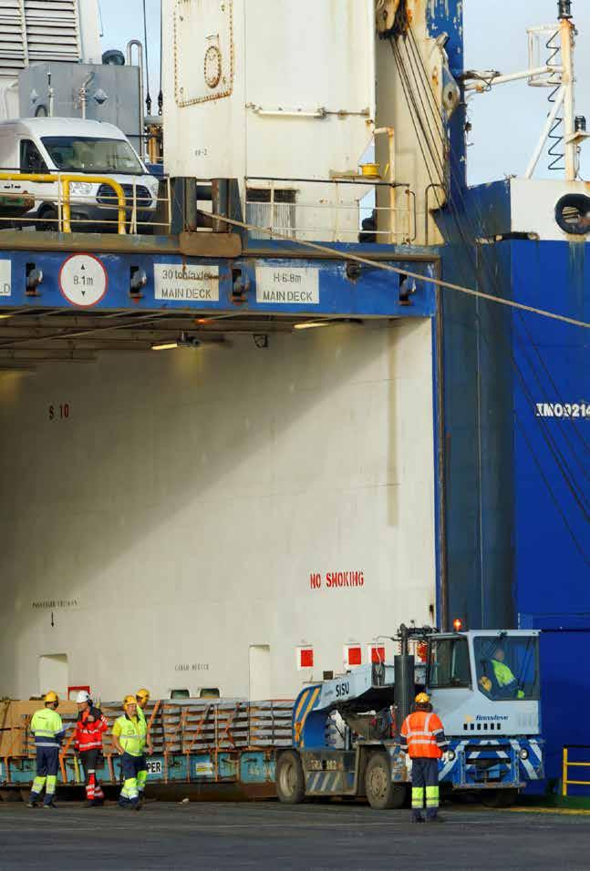 INFORMATION SERVICES FREQUENCY SHIPPING COMPANY TRANSPORT FORM 4 departures daily Tallink Silja Oy Viking Line Abp Passenger/car and