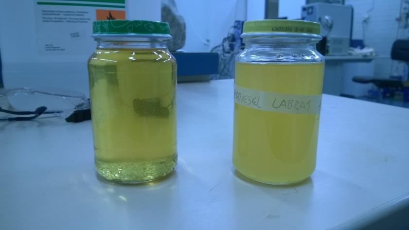 kirkkaampaa ja lähempänä neutraalia ph:ta. Valmiilla biodieselillä on vielä keltainen samea väri, joten biodiesel imusuodatetaan.