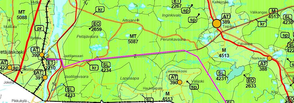 rakentunut noin 4 km pitkän pistotien kummallekin puolelle. Vuonna 1998 kylän asukasluku oli 169. 21 14 km osuudella Närhikköaapa-Vähävaara on esitetty olemassa oleva 400 kv:n voimajohtoyhteys.