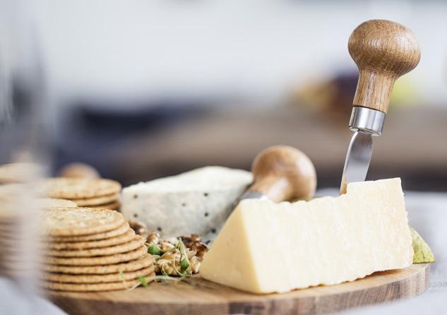 Juustojen suosio jälkiruokina on kasvussa, joten juustoveitset tulevat tarpeeseen.