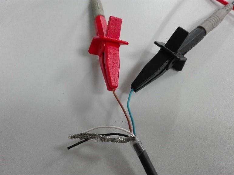 21 5.2 TIM561 käyttöönotto Ensiksi TIM561 kytketään USB-portin tai Ethernet-kaapelin avulla tietokoneeseen.