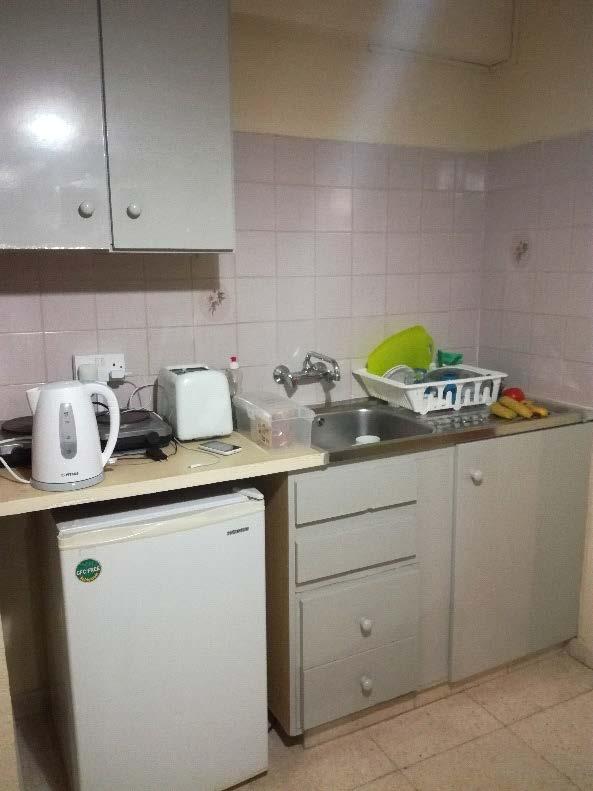 Asumisen hintaan sisältyy liinavaatteet ja pyyhkeet sekä wc-paperi, mutta pyykkihuolto pitää hoitaa itse.