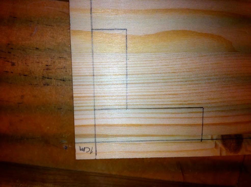 Ratkaisu tehtävään Aineenvahvuus tarkoicaa miten paksusta, vahvasta puusta työtä tehdään. Tässä se on siis 18 mm.