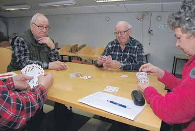 Syyskaudella järjestimme bändikurssin Tampereella sekä vanhusneuvostojen jäsenille tarkoitetun ikääntymispolitiikan kurssin Fiskarsissa.