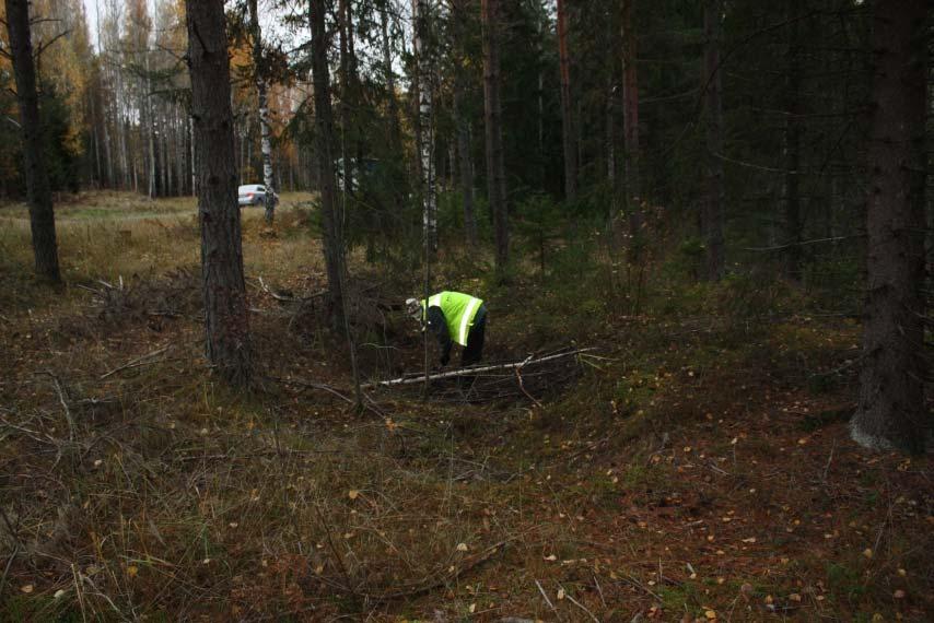 11 Raasepori Varvarinsuo 3 Perustiedot Muinaisjäännöslaji kiinteä muinaisjäännös Muinaisjäännöstyyppi kuoppa Ajoitus historiallinen Rauhoitusluokkaehdotus 2 Koordinaatit (ETRS TM35) p= 6668789 i=