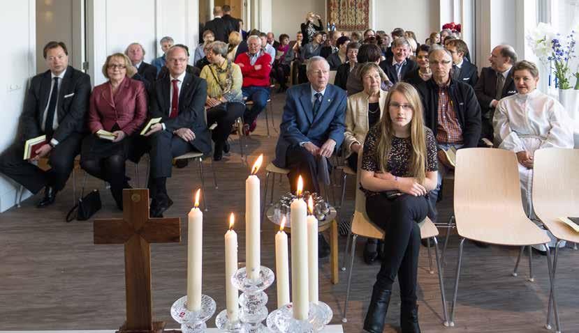 KESKEISIÄ YHTEYKSIÄ JULKINEN HALLINTO Merimieskirkko oli aktiivisesti yhteydessä valtiovaltaan.