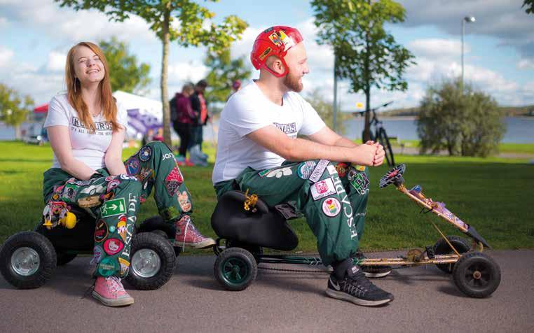 Opiskelijaelämää! Haalarit, tursajaiset, tutorit...ei ole opiskelua ilman opiskelijaelämää.
