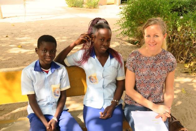 Uuden työntekijän terveiset Olen Anni Takko ja toimin Suomen Lähetysseuran kirkollisen työn ja kummityön koordinaattorina Länsi- Afrikassa. Asun perheeni kanssa Dakarissa.