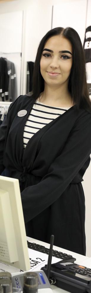 Datanomi Datanomi pitää kunnossa tietojärjestelmiä, osallistuu käyttäjien koulutukseen, myy ja markkinoi alan tuotteita.