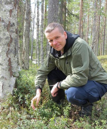 Tehostettu pölytys Marjanpoiminta on merkittävä metsien virkistyskäytön muoto Suomessa ja luonnonmarjojen poiminta voi tarjota omaleimaisen kokemuksen matkailijalle, jonka kotimaan kulttuuriin