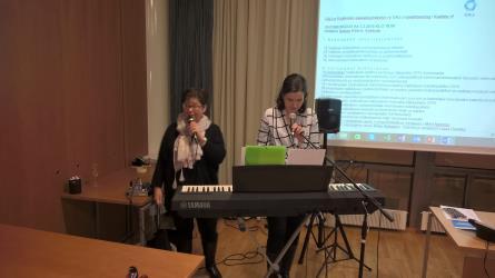 Maarit Marjusaari, Torkinmäen koulun rehtori Hanna Pernu ja Kokkolan suomalaisen lukion lehtori Mikko Pihlajakangas.
