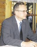 perinneyhdistyksen varapuheenjohtaja Jukka Valkeajärvi vuoden 2007 vuosikokouksessa Lieksassa. 14. Divisioonan perinneyhdistys on ottanut asiakseen vaalia arvokkaita perinteitä.