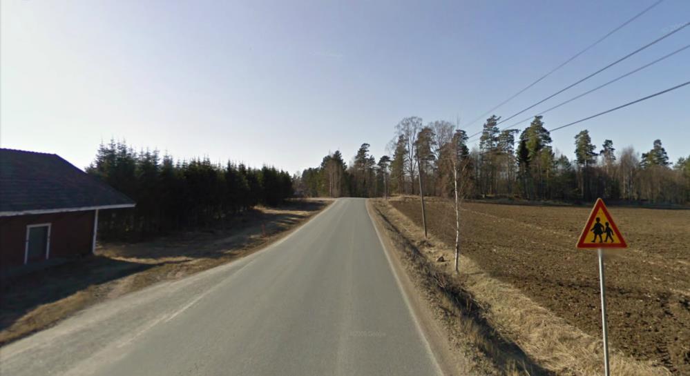 Kuva 15. Herajoentien yleisnäkymä 4.8 Kartanontie Kartanontien ja Herajoentien erottaa Lopen kantatie. Kantatien pohjoispuolella alkaa siis Kartanontie, joka jatkuu aina Vähikkäläntielle asti.