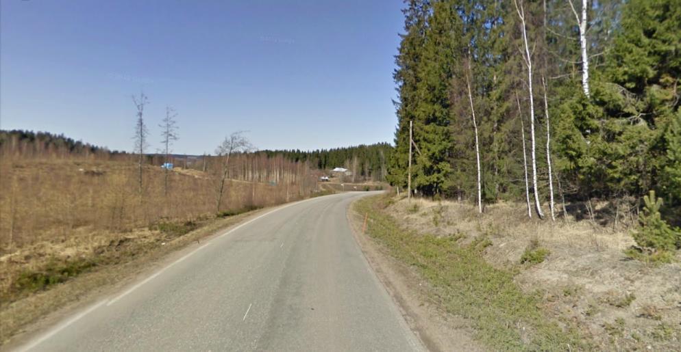 tie jatkuu Toivanjoelle asti samanlaisena. Tien keskivuorokausiliikenne on n. 960 ajoneuvoa ja n. 60 raskaanliikenteen ajoneuvoa.