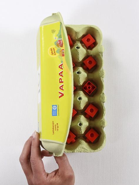 Täydet kymmenet ja ykköset munakennossa oppilaalla vahvistuu ykkösten ja kymmenten paikka-arvot (tehtävä 1a sivu 8).