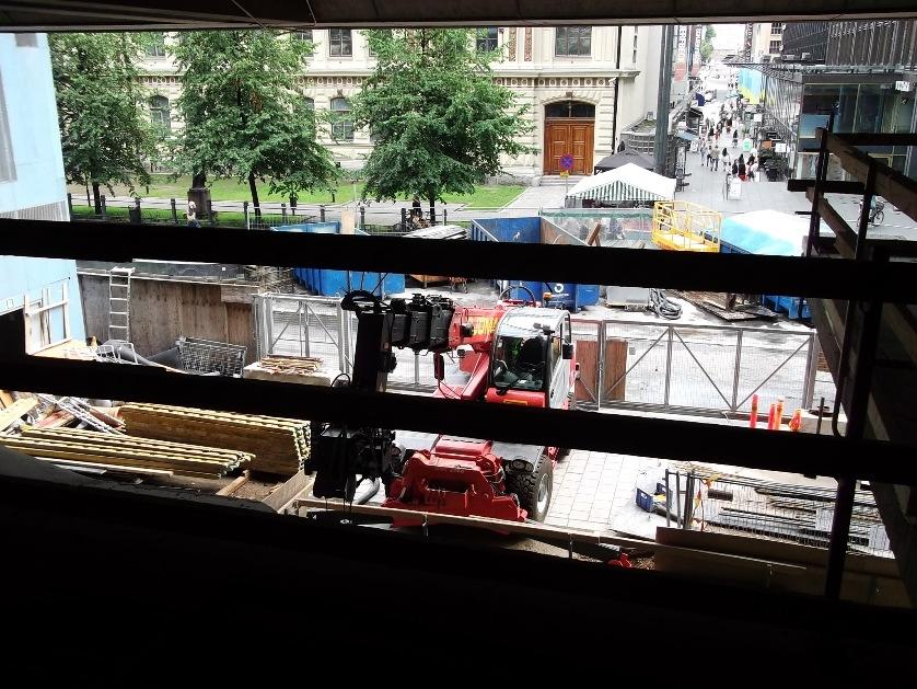Kuva 4 Liukuportaiden haalausaukko 2.krs Keskuskatu.