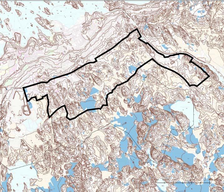 Vain muutamissa kohdin on Salpausselkään liittyviä harjumuodostumia, joiden maa-aines on hiekkaa ja soraa.