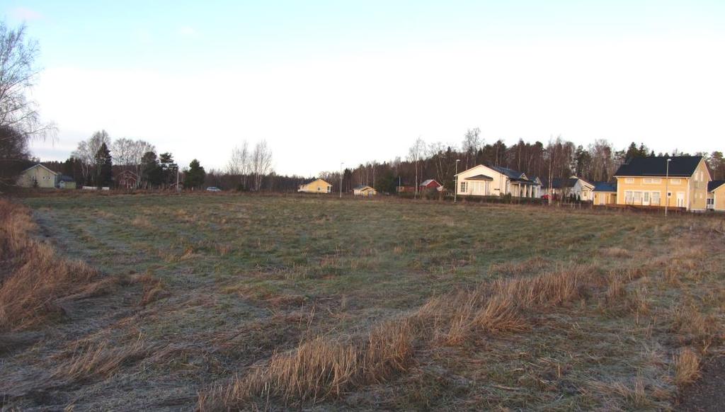 Alueen länsipuolella sijaitsee Lågfjärdsbäcken-niminen oja. Alueella tehdään luontoinventointi keväällä/kesällä 2016