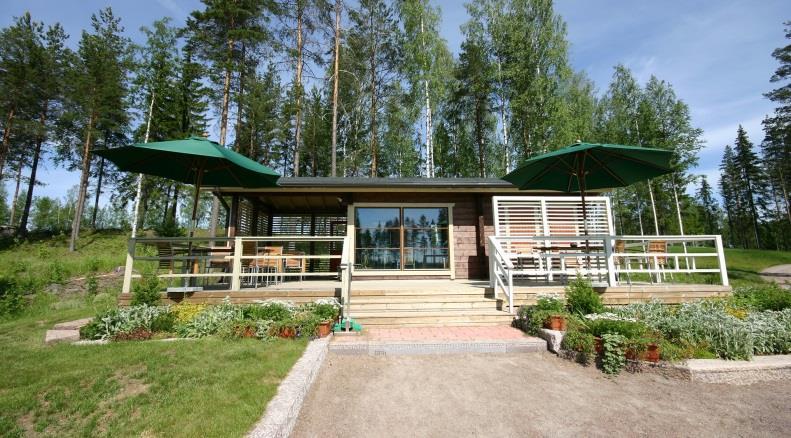 GOLF PAVILJONKI Golf Paviljongilla on tarjolla maukkaita à la carte - annoksia, hyvää kahvia, virvokkeita ja leivonnaisia. Ravintola sijaitsee Cooke-golfkentän vieressä.