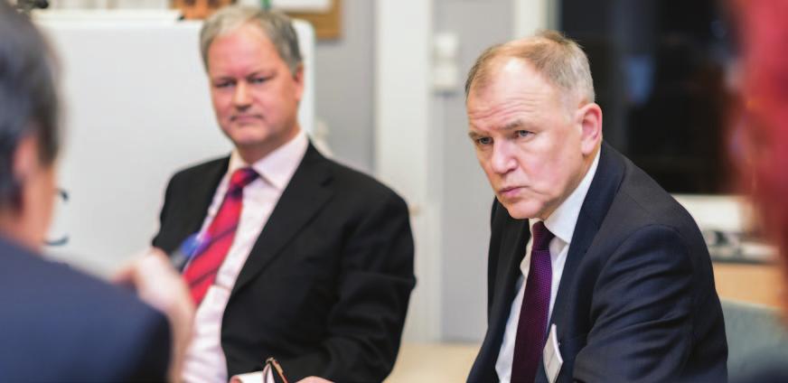Vytenis Andriukaitis (terveydestä ja elintarviketurvallisuudesta vastaava komission jäsen) ja Marc Sprenger (ECDC:n johtaja) tapasivat Denis Coulombier'n (ECDC:n valvonta- ja toimenpidetukiyksikön