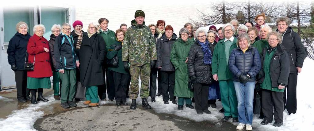 Sodankylän Sotilaskotiyhdistys ry, Leena Klemi-Lohiniva MVH 2015 Mummo metsässä on aarre ja muita lentäviä lauseita Siitä se alkoi: tilaukset tukkuun ja juomatoimittajalle, työvoiman kokoamista ja