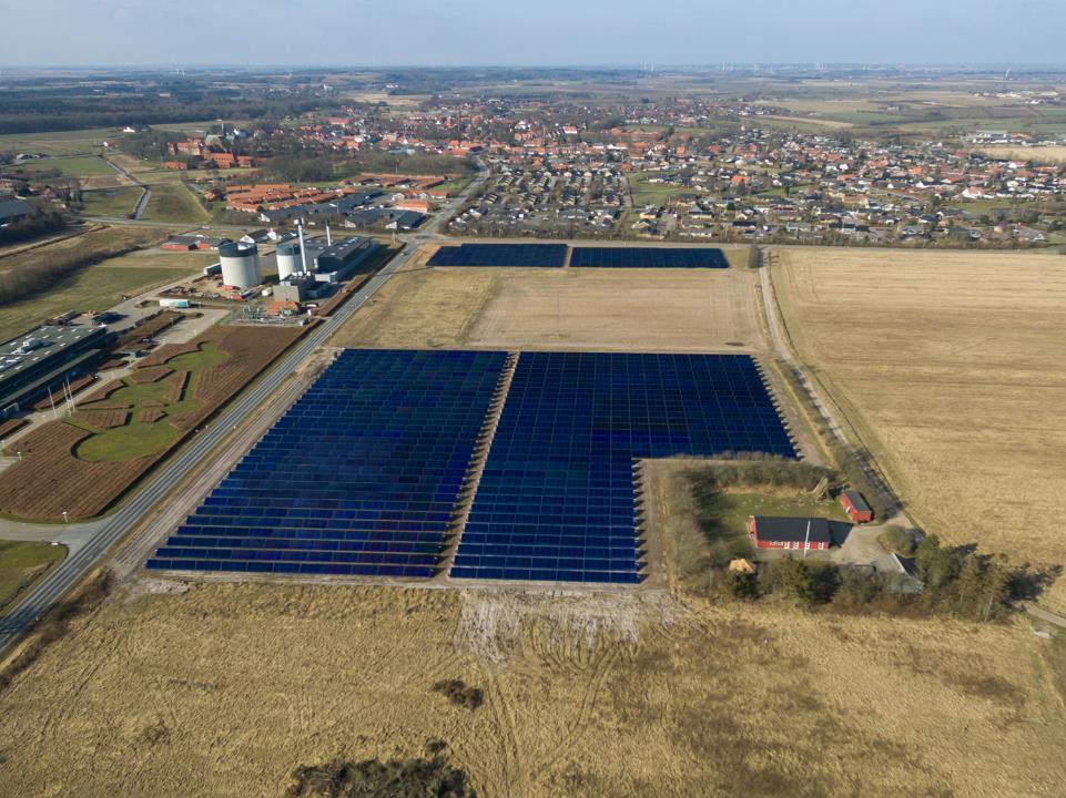 Lämpöpumppu Puupellettikattila Lämmönvaihdin Energiavarasto Savosolarin