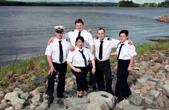 The cruise is at its best on a summer s day when the sun shines lighting up the open skies of Lapland, but even a rain shower will not dampen spirits, as the boat is entirely sheltered.