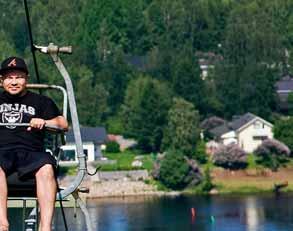 In addition to having easy routes, the Ounasvaara hill also offers unmarked routes for more experienced riders. santasadventures.fi.