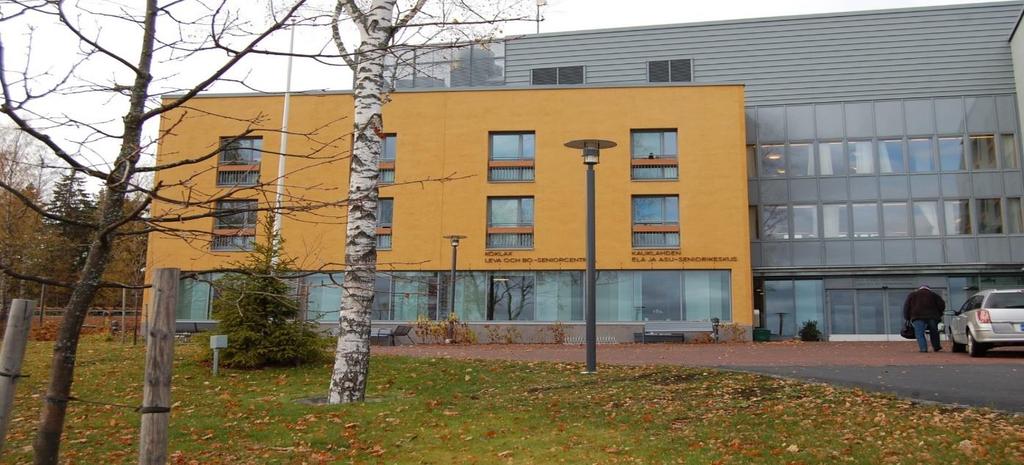 KAUKLAHDEN ELÄKKEENSAAJAT RY VUOSI 2016 KESKIVIIKKO JA TORSTAIKERHOT VUONNA 2016 KERRAT OSALLISTUJAT KAUKLAHTI 34 952 KESKI-ESPOO 18 702 52 1654 MUUT KERHOT: KÄSITYÖKERHO 34 231 OPINTOKERHO 23 116
