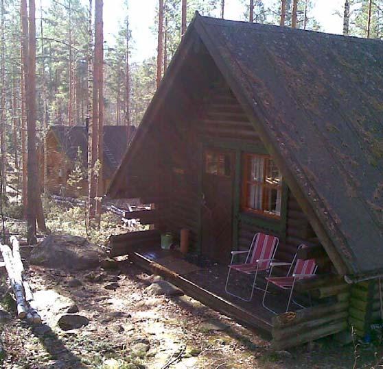 Kaava-alue on yksityisomistuksessa. Alue sijaitsee Luhangan kirkonkylän asemakaava-alueen ulkopuolella Päijänteen rannalla.