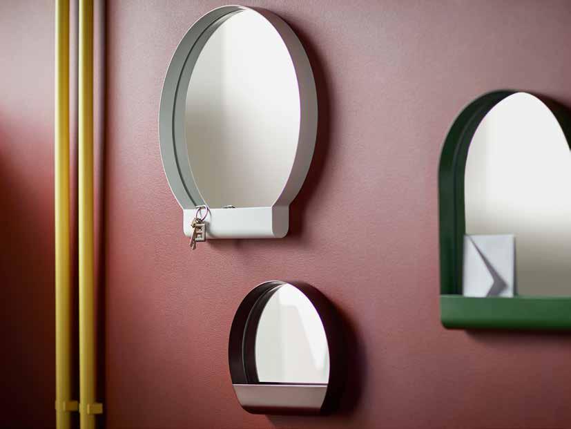 PH146033 YPPERLIG-peili 24,99/19,99/14,99 Nämä peilit on tehty metallista, ja niitä on saatavana kolmessa eri koossa ja värissä, minkä ansiosta ne sopivat ihanteellisesti kodin kaikkiin tiloihin.