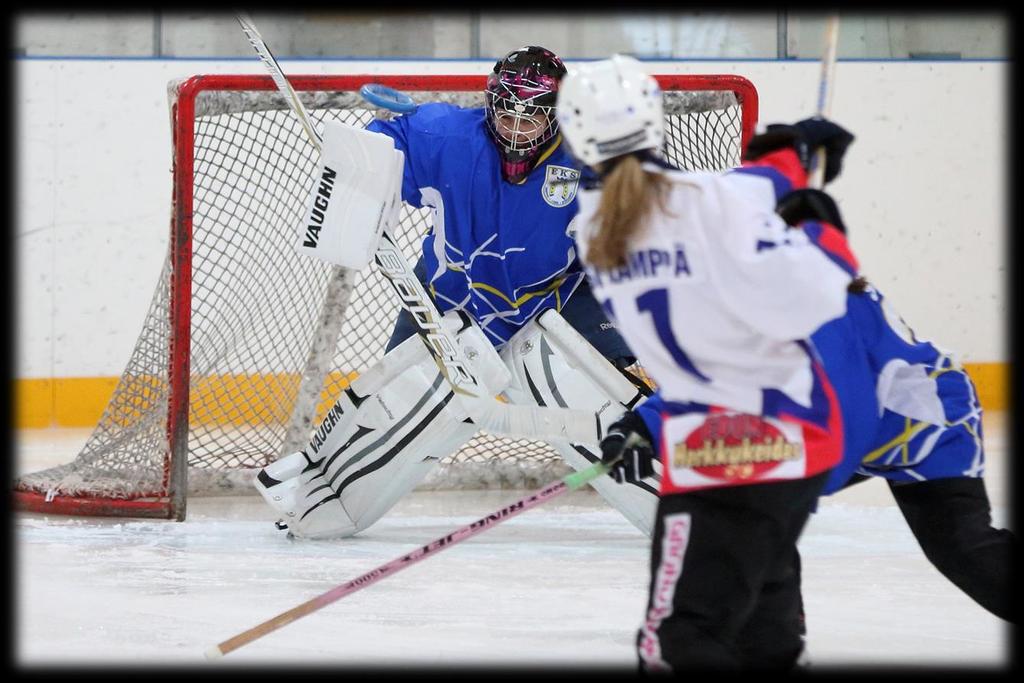 9.3 Ykkössarjan palkitut MV: Sini Mäkelä, Forssan Palloseuran Juniorit P: Mira Sydänmaa, Hyvinkää Ringette H: