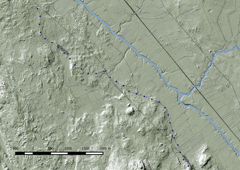 14 Pitäjäntien linjaus Pyykankaantiellä, Huhtalantiellä ja Marjapuhdossa vinovalovarjosterasteria 2 m DEM vasten. 9.