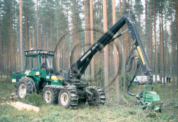 konetyöntekijä + työnantaja