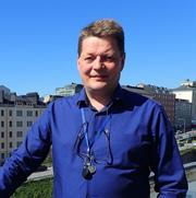 Olemme tutkineet kuluttajien, ammattikeittiöiden ja asiakaskumppanien mielipiteitä ja tarpeita. On keskusteltu ja vaihdettu ideoita.