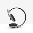 35 Dynamic HeadPhones Laadukkaat kuulokkeet joilla voit lisäliitäntämahdollisuuden ansiosta kuunnella useampaa laitetta